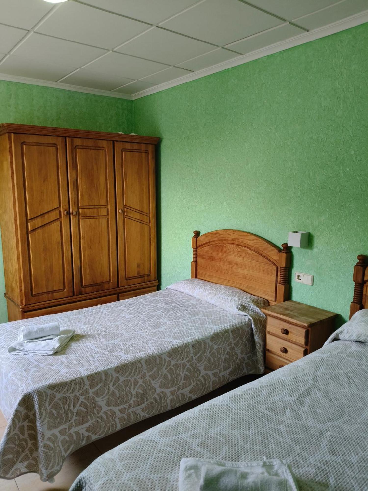 Hostal Restaurante San Carlos Barrio de San Carlos Esterno foto