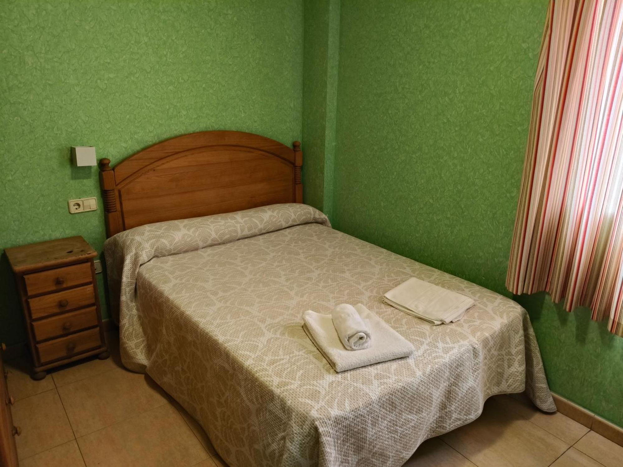 Hostal Restaurante San Carlos Barrio de San Carlos Esterno foto