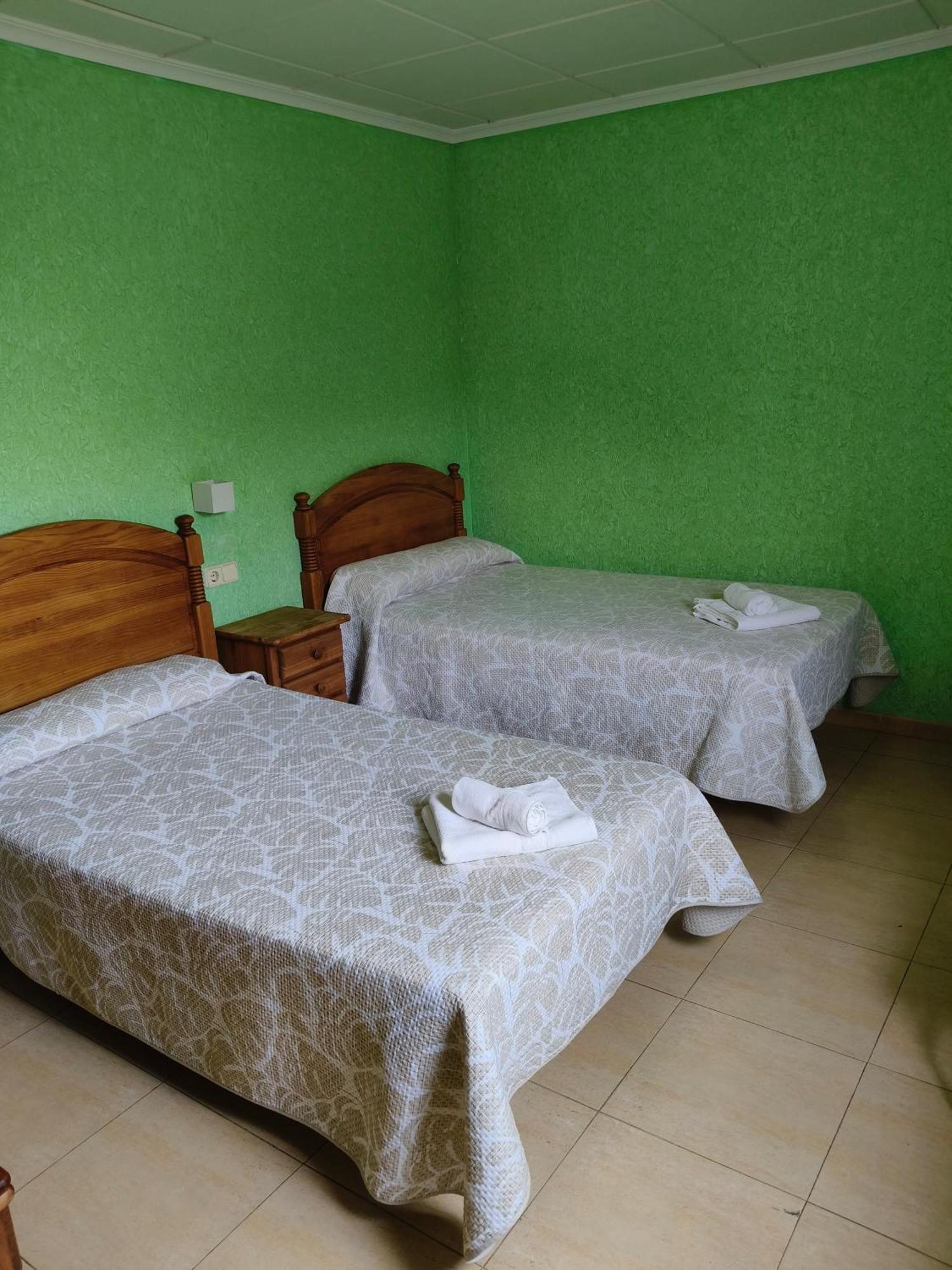 Hostal Restaurante San Carlos Barrio de San Carlos Esterno foto
